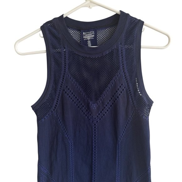 Athleta Oyxgen Tank in Poseidon Blue, Size S - Picture 6 of 8
